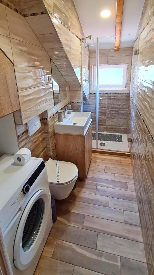 Attic Split Apartment Near City Centre Exterior foto