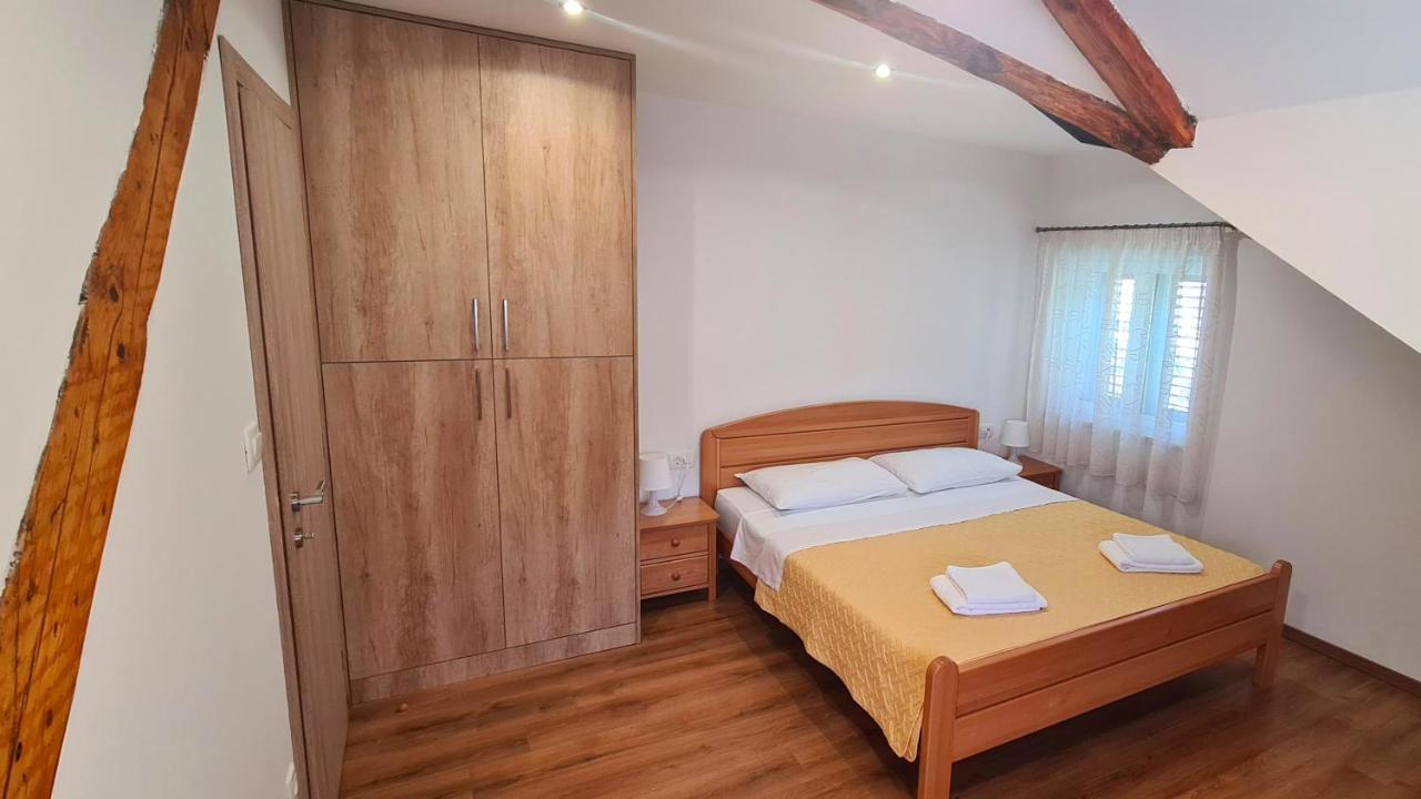 Attic Split Apartment Near City Centre Exterior foto